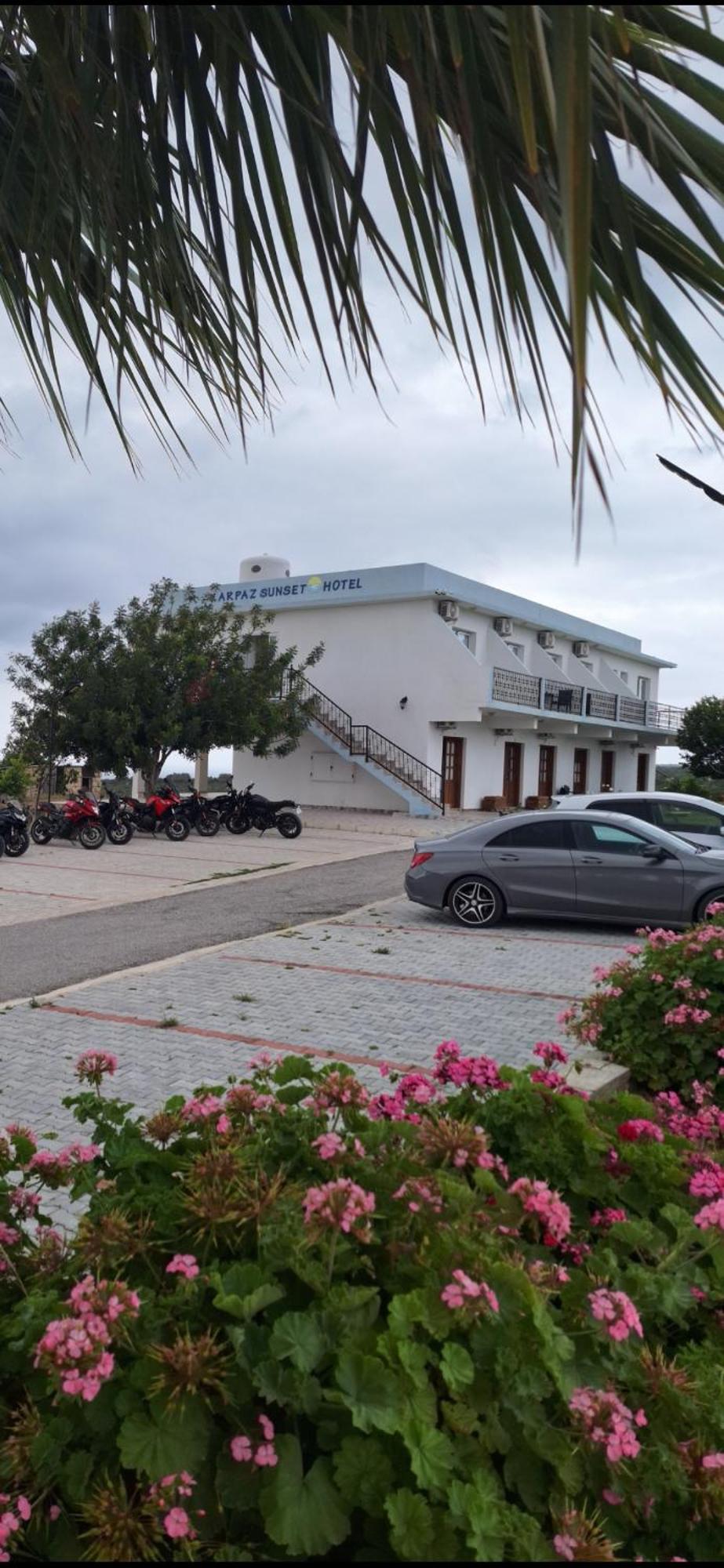 Rizokarpaso Karpaz Sunset Hotel מראה חיצוני תמונה